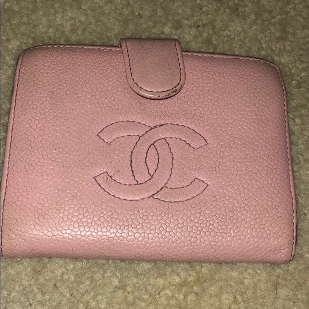 Small light pink Chanel wallet